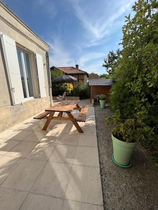 La Petite Angerienne Villa Saint-Jean-dʼAngély Dış mekan fotoğraf